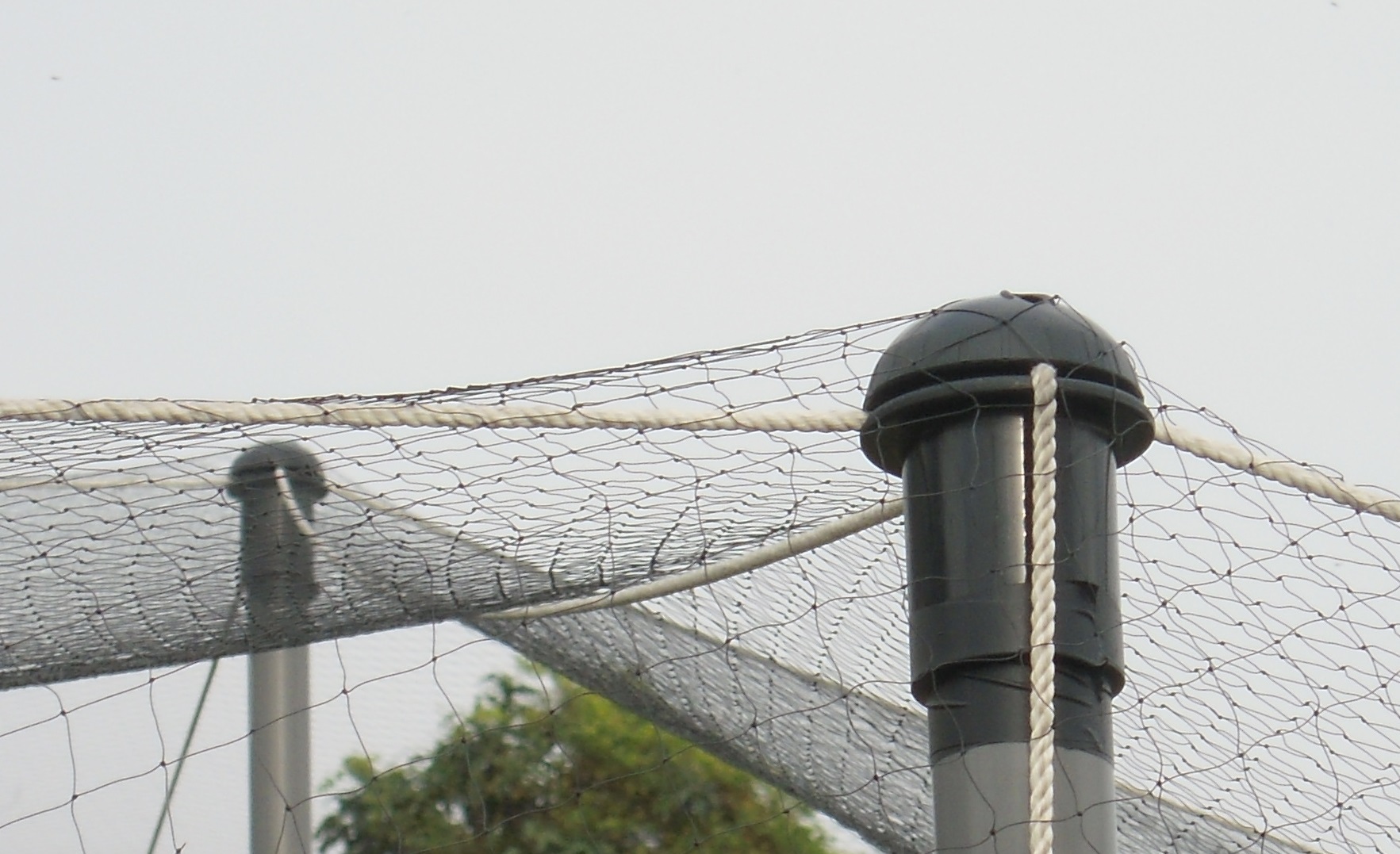 DEAR DEER DIY Smooth Low Fix Cap (Set Cap) support bird net on top of pipe pillars and prevent net from scratching